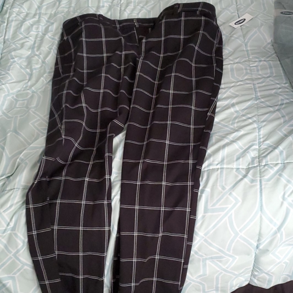 Old Navy pixie pants size 12